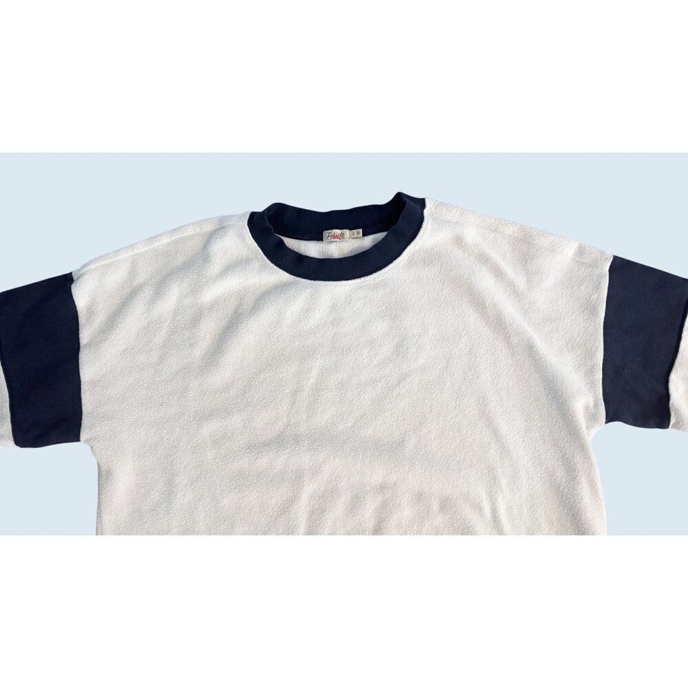 Faherty White and Navy Crewneck Sweatshirt - Picture 4 of 8